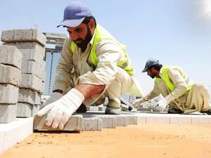 السعودية:تمنع العمل تحت اشعة الشمن ابتدءاً من 10 رمضان