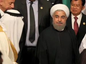  قاطع مواطنون إيرانيون كلمة رئيسهم حسن روحاني