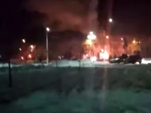 مقتل 3 أشخاص في حريق بحافلة ركاب وسط روسيا