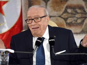 السبسي يمدد الطوارئ في تونس لمدة شهر
