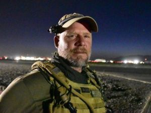 حصل جيلكي على جوائز كثيرة بفضل عمله مصورا في كل أنحاء العالم - فيسبوك