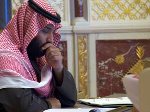 هندرسون: صحيح أن الأمير محمد بن سلمان هو مستقبل السعودية، لكن الملك الحالي لا يزال الشخصية الأهم