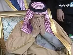 أعلنت السعودية إيقاف عدد من أبرز الأمراء والوزراء ورجال الأعمال 