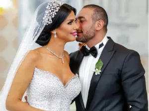 ساندي وزوجها علي (instagram.com/sandy.aly)