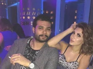 سارة نخلة تُعلن انفصالها رسميًا عن أحمد عبدالله وتخضع لجلسة تصوير!