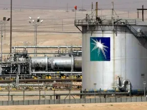 An Aramco oil facility in Saudi Arabia. (Hassan Ammar/ AFP)