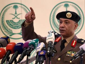 Saudi Interior Ministry's spokesman Mansur al-Turki gestures during a news conference at the Saudi Officers club in Riyadh, on January 2, 2016. (AFP/ Fayez Nureldine)