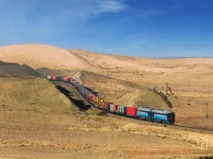 The new rail project links the Red Sea port of Jeddah with Riyadh and the Arabian Gulf. (Shutterstock)