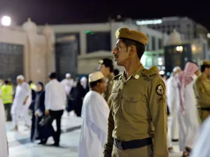 تم الاستعانة بأكثر من 1800 فرد من ضباط وأفراد القوة الخاصة لأمن المسجد النبوي