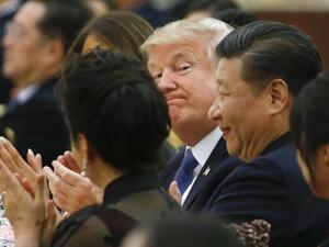 على الراغبين في الحصول على صورة مع ترامب دفع مبلغ 50،000 دولار لكل تذكرة