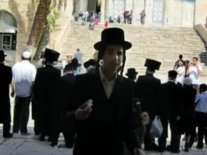 شهد المسجد الأقصى في الأيام القليلة الماضية اقتحامات واسعة من قبل المستوطنين