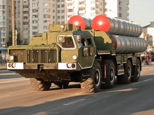 S-300 missile defense systems  (Shutterstock)