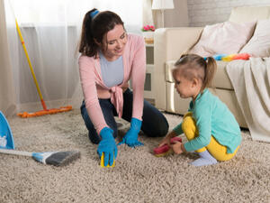 تعتبر مشكلة تنظيف السجاد من المشاكل التي تواجه الكثير من السيدات (shutterstock.com)
 تعتبر مشكلة تنظيف السجاد من المشاكل التي تواجه الكثير من السيدات (shutterstock.com)