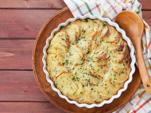 وصفات الـ"غراتان بطاطا دوفينواز" (shutterstock.com)
