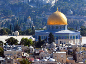 Panoramic view of Al-Aqsa Mosque, Jerusalem Old city and the Temple Mount (Shutterstock)	