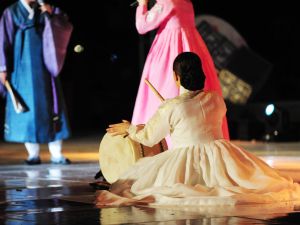 Korea-Arab Friendship Caravan (Shutterstock)