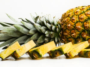 من أفضل الريجيمات تساعد في خسارة الوزن هو ريجيم الأناناس
