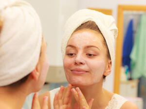 يفضل تكرار هذه الوصفة مرتين في الأسبوع (shutterstock.com)
