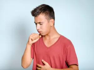 قدم لك الطرق التي يمكن بها التخلص من السعال عبر استخدام زيت السمسم (shutterstock.com)
