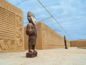 Wooden figure in the citadel of Chan Chan, city of mud (Shutterstock)