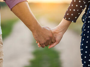 نظرة الطرف الواحد إلى الآخر في الحب تختلف عن نظرته له في الزواج