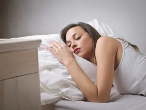 لراحة الذهنية خلال النوم هي الأهم لمواصلة الحياة  (shutterstock.com)
