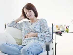 احرصي على راحة ظهركِ (shutterstock.com)
