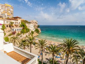 Man falls from seventh-floor balcony at a Mallorca hotel. (Shutterstock/ File Photo)