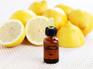 يعزز  زيت الليمون صحة البشرة  (shutterstock.com)
