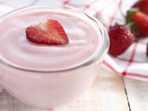 طريقة عمل مهلبية الفراولة 