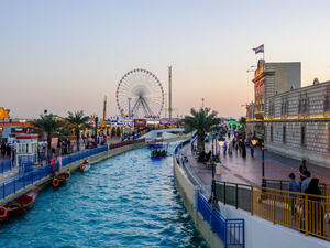 Around the world in one weekend (Shutterstock)