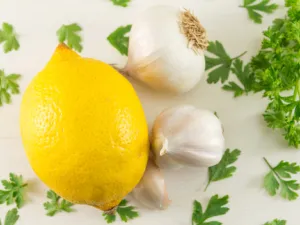 تساعدك هذه الوصفة على تحقيق هذا الهدف، وعلى حرق دهون البطن بسرعة وسهولة (shutterstock.com)
