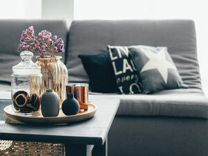 اخلق حالة من الدمج بين الخامات في غرفة المعيشة (shutterstock.com)
 اخلق حالة من الدمج بين الخامات في غرفة المعيشة (shutterstock.com)