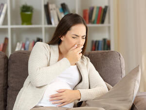 يبدأ الوحام في بداية الأسبوع السابع من الحمل  (shutterstock.com)
