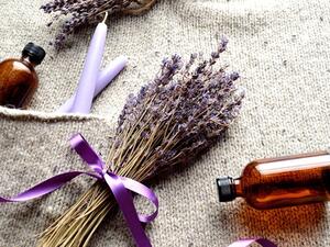 يعد زيت اللافندر من أكثر الزيوت الهامة التي منحتها لنا الطبيعة (shutterstock.com)