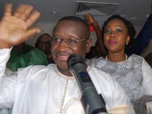 مرشح المعارضة في سيراليون يفوز بالانتخابات الرئاسية ومنافسه يرفض النتيجة
