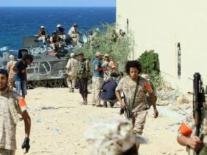 مقاتلون تابعون لحكومة الوفاق في سرت
