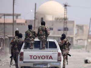 تبادل لإطلاق النار والصواريخ قرب حمص