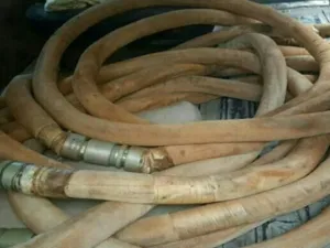 استخدم النظام الخراطيم الثعبانية المتفجرة على منطقة "باب البريج" في حلب - يوتيوب