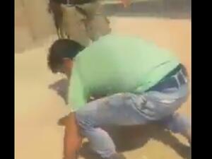 جنودا أساؤوا معاملة 4 أشخاص ضُبطوا خلال محاولتهم العبور من سوريا إلى تركيا