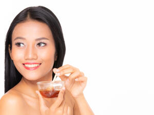 يحتوي العسل على خصائص مضادّة للبكتيريا والفطريات

