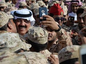 أول ظهور للأمير متعب مع الأمير أحمد وابن نايف