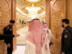 "نيويورك تايمز" تكشف تفاصيل "صادمة" عن معتقلي "الريتز"