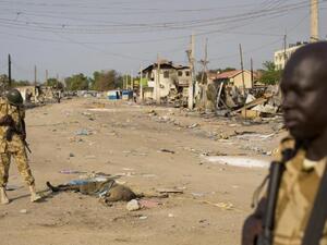  لا يكون مستوى الماء في منطقة المستنقعات مرتفعا، إلا أن غالبية مواطني جنوب السودان لا يعرفون السباحة