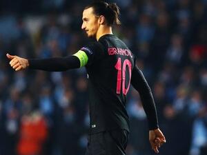 إبراهيموفيتش يقود الباريسي لفوز جديد