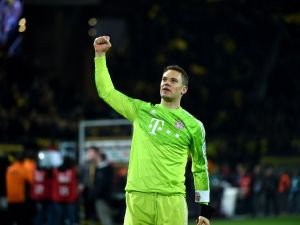 نوير نجم المباراة