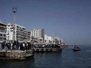 Talks with Egyptian officials on reducing the charges of Lebanese goods shipped by sea have made progress. (AFP/File)