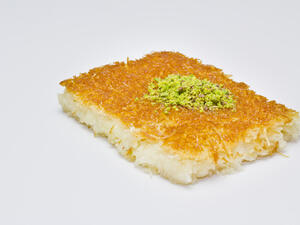 الكنافة بالكريمة