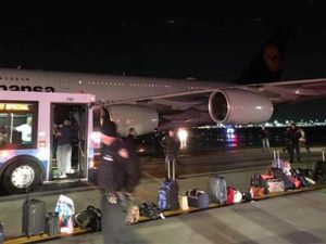 طائرة متجهة لألمانيا تهبط في نيويورك بعد تهديد بوجود قنبلة