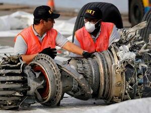 طائرة "ليون إير" لم تكن مهيأة للطيران قبل يوم من سقوطها